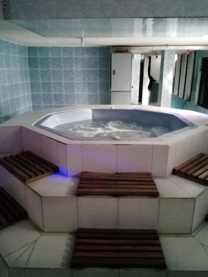 Hostal Sauna Water Palace Quito Zewnętrze zdjęcie